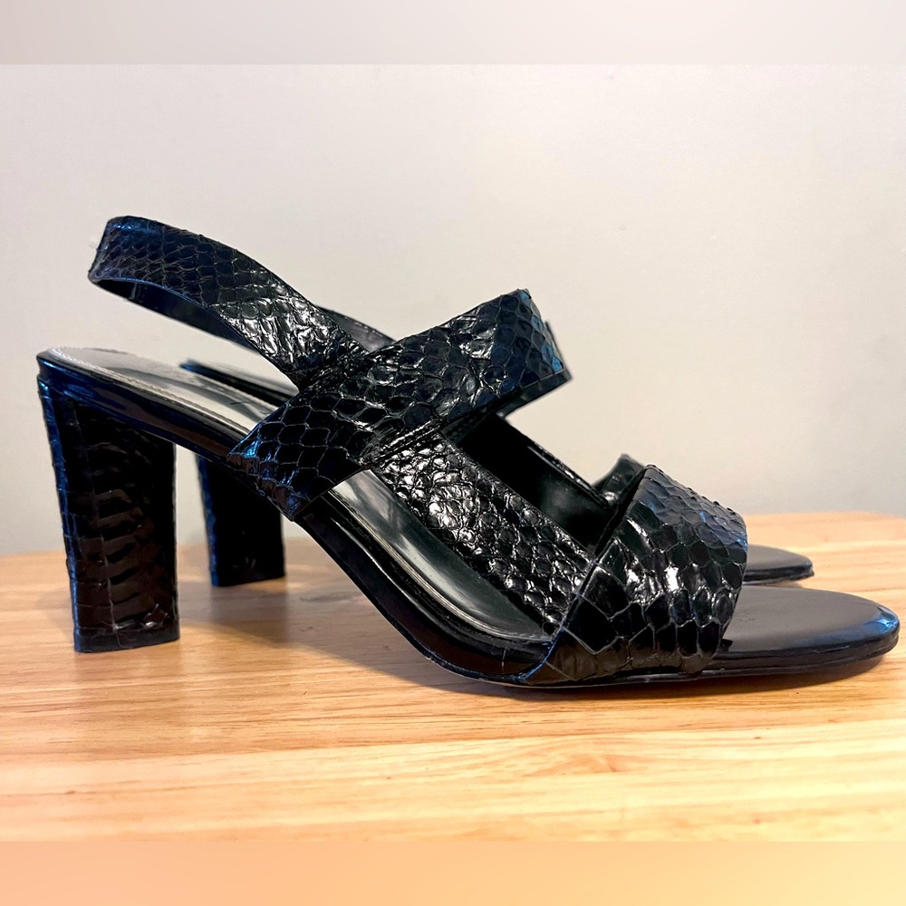 White House Black Market Women's Black High Heels - Size 8.5
